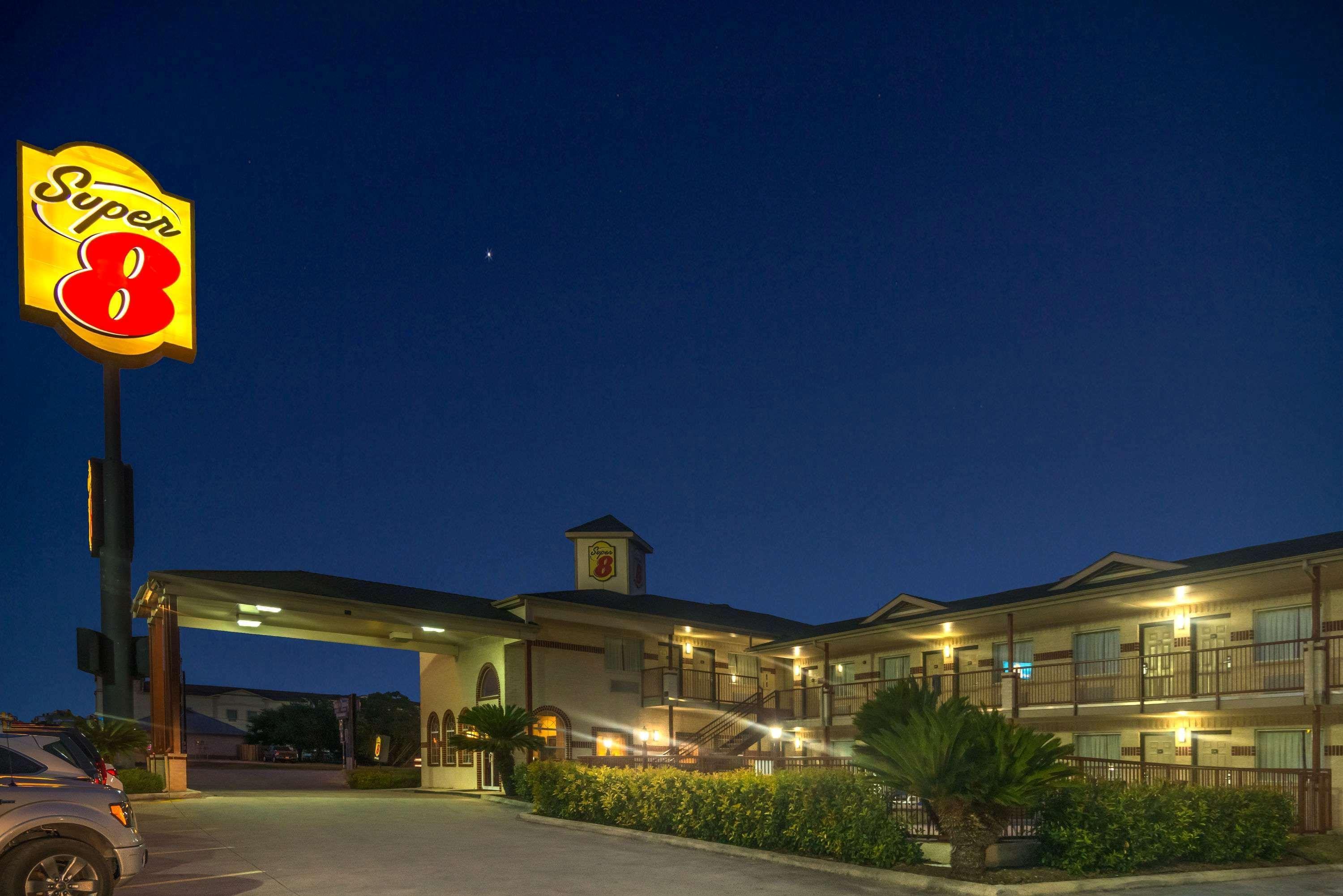 Hill Country Inn & Suites - New Braunfels, Gruene Esterno foto